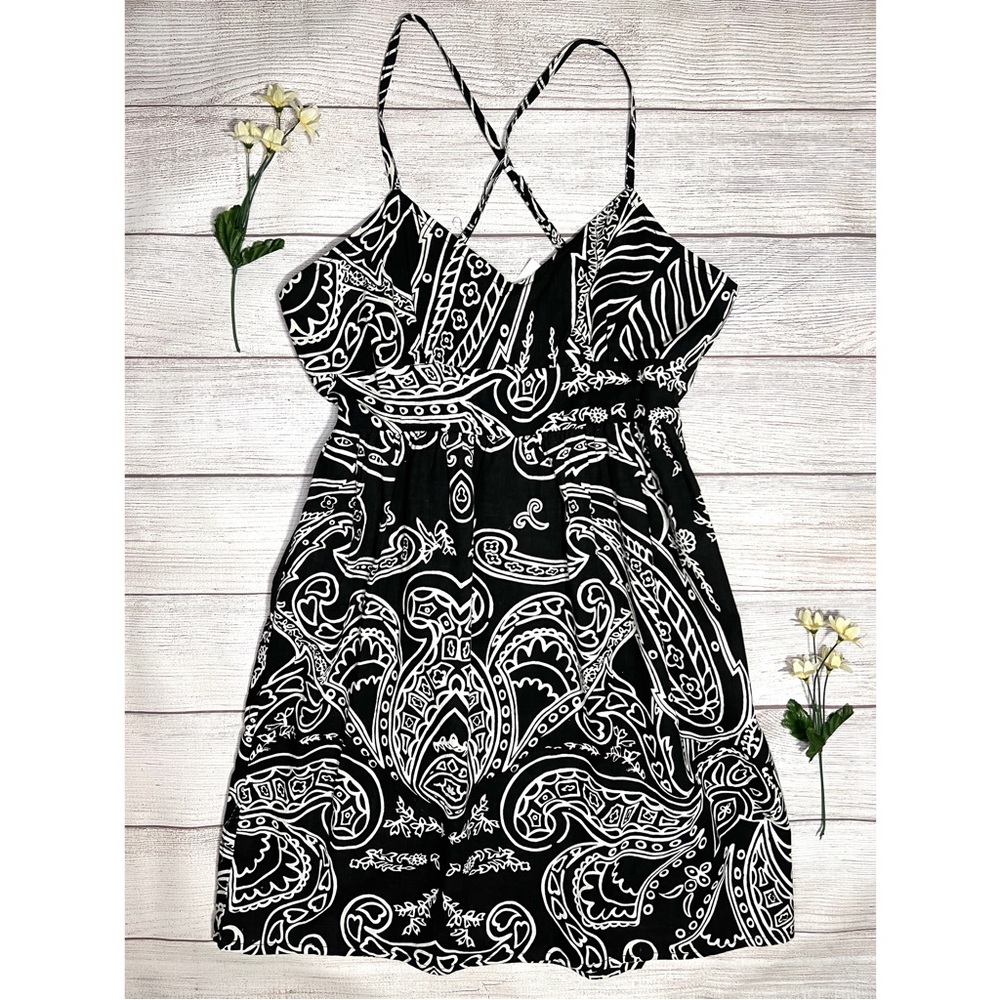 Capacity V-Neck Strappy Sun Dress